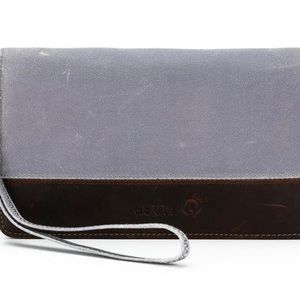 Della Q Maker’s Canvas Wallet